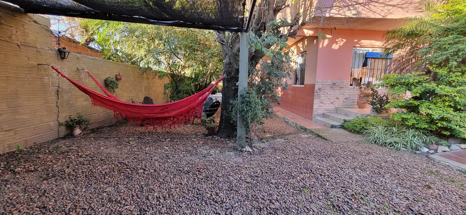 Patio con hamaca paraguaya
